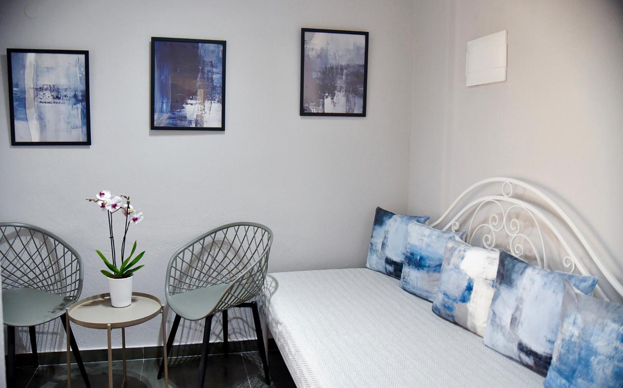 Room Nine 9 Beachfront Apartments Nea Kallikrateia 外观 照片