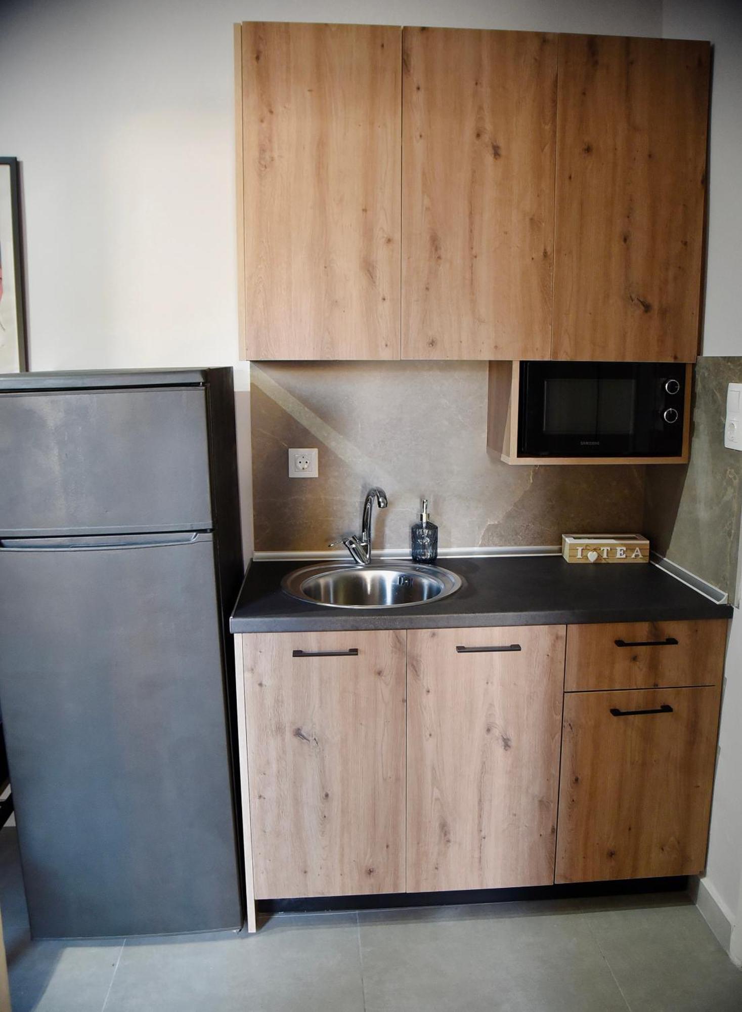 Room Nine 9 Beachfront Apartments Nea Kallikrateia 外观 照片