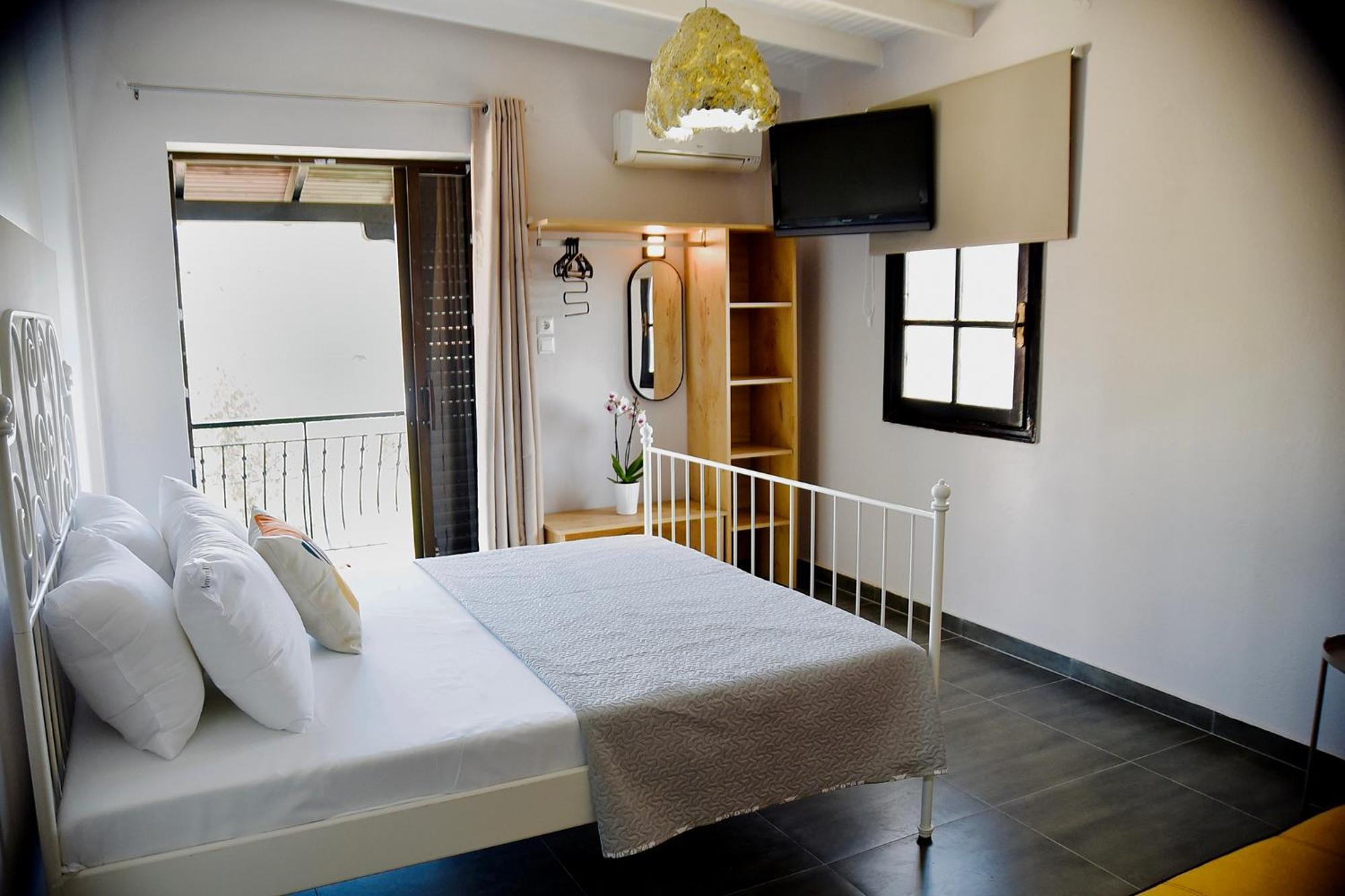 Room Nine 9 Beachfront Apartments Nea Kallikrateia 外观 照片