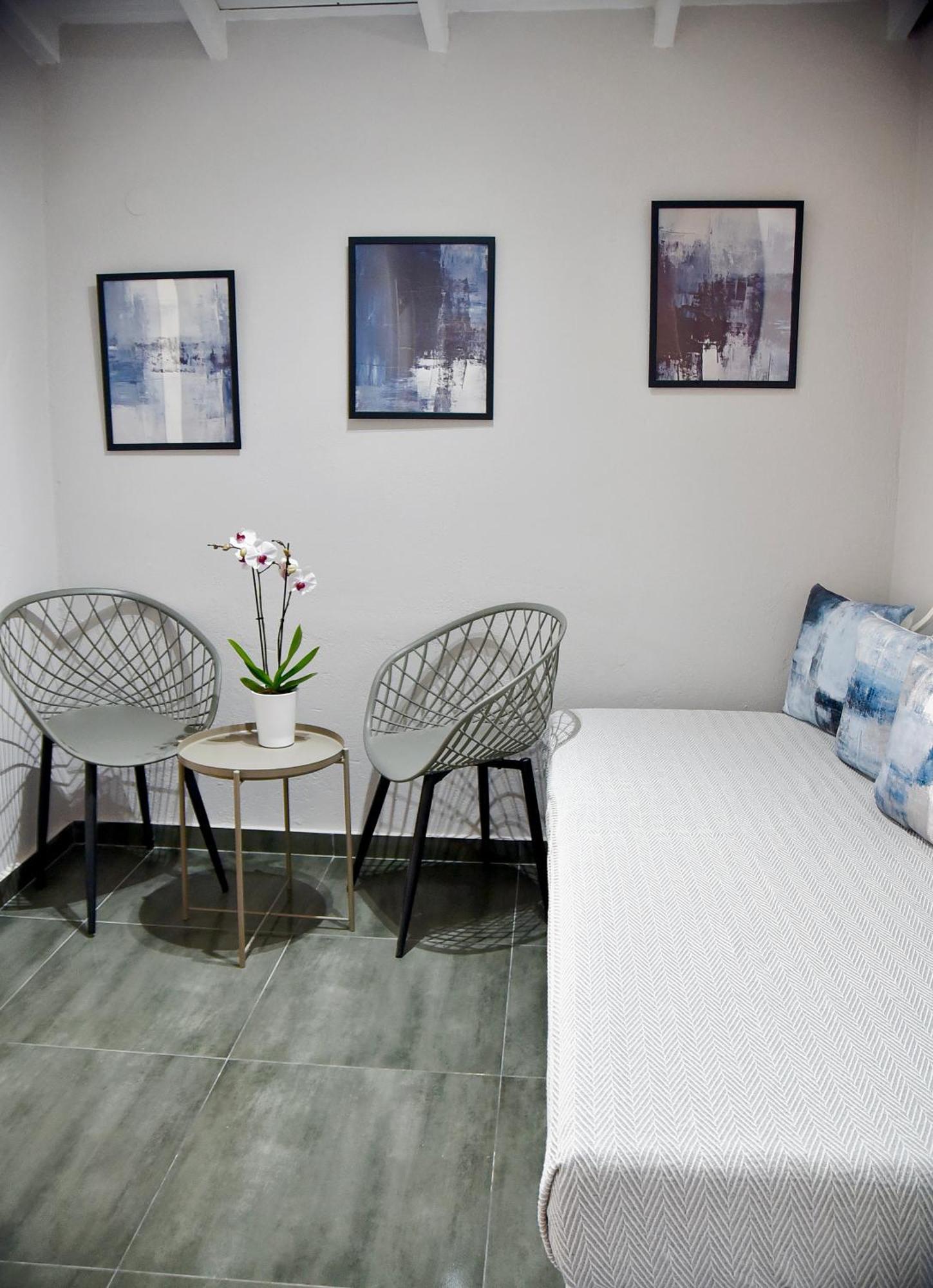 Room Nine 9 Beachfront Apartments Nea Kallikrateia 外观 照片