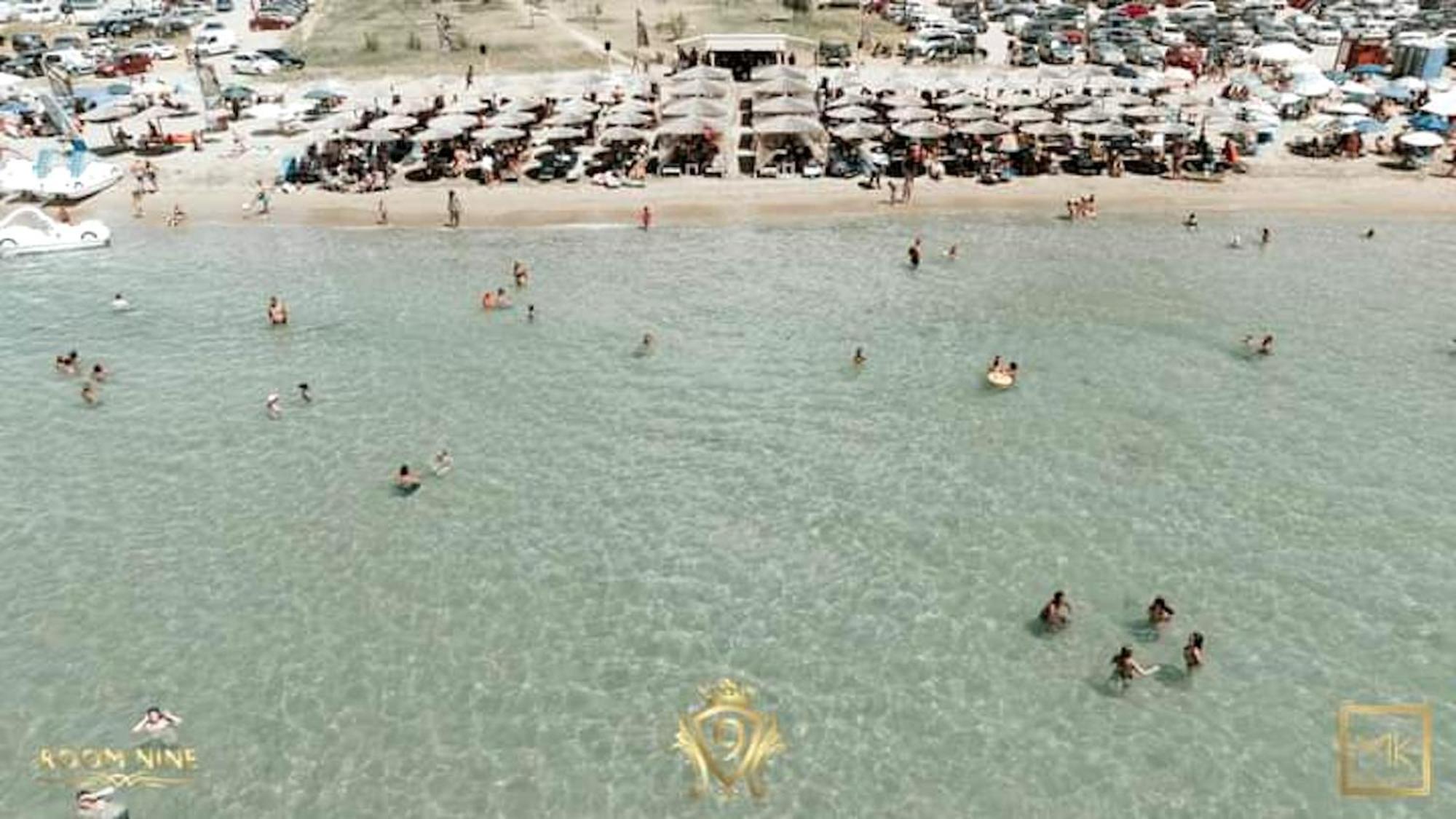 Room Nine 9 Beachfront Apartments Nea Kallikrateia 外观 照片